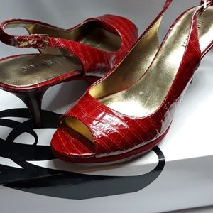 3/$30 Nine West Red Shoes